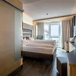 Szálloda Stemp Wellnessresort 4 Sterne Superior Büchlberg
