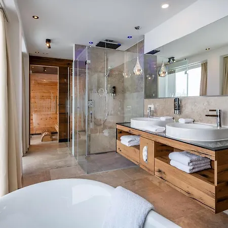 Stemp Wellnessresort 4 Sterne Superior Отель 4*