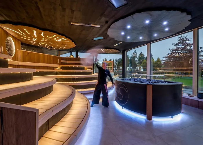 Stemp Wellnessresort 4 Sterne Superior ホテル ビューヒルベルク